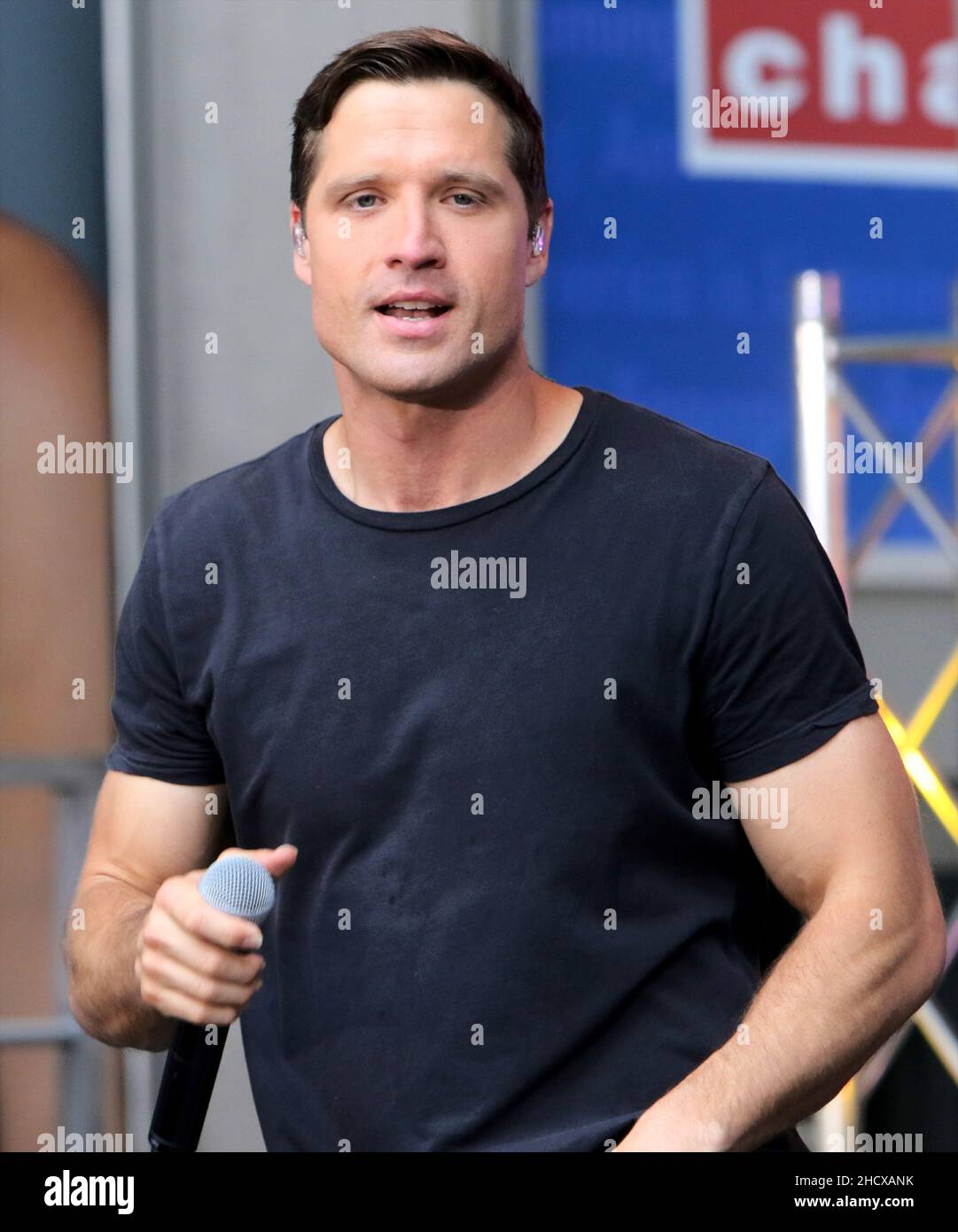New York NY 20190628 Walker Hayes performs at FOX & Friends All