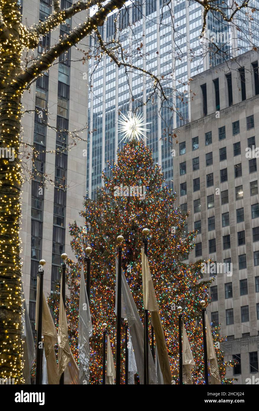The Rockefeller Center Christmas Tree, 2021, NYC, USA Stock Photo Alamy