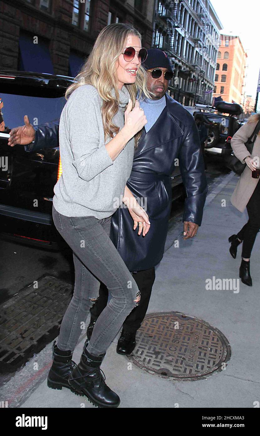 New York - NY - 20190214 Rebecca Romijn was seen arriving at Build