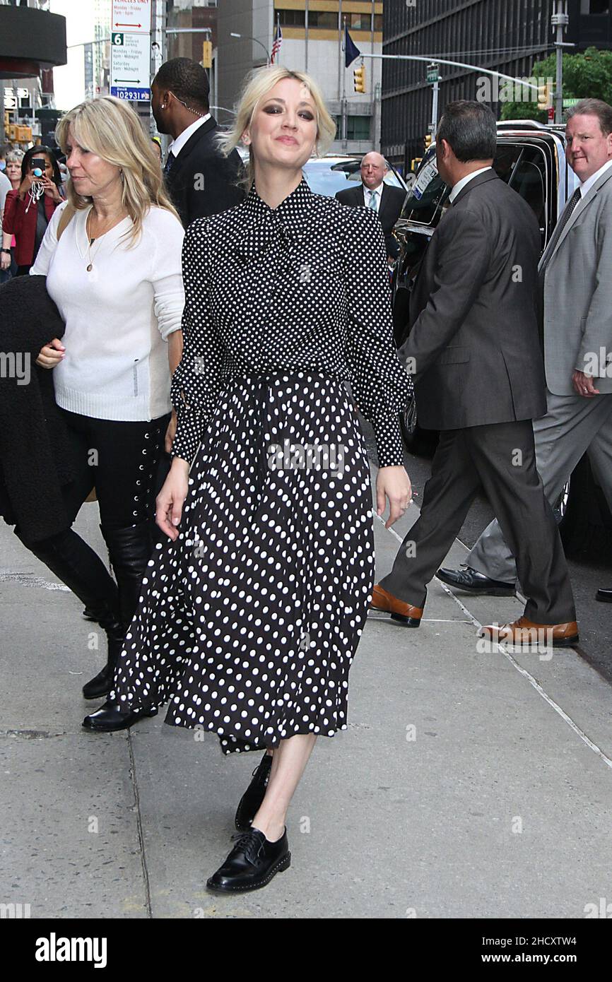 New York - NY - 20190516 The cast of Big Bang Theory arrive at The Late ...