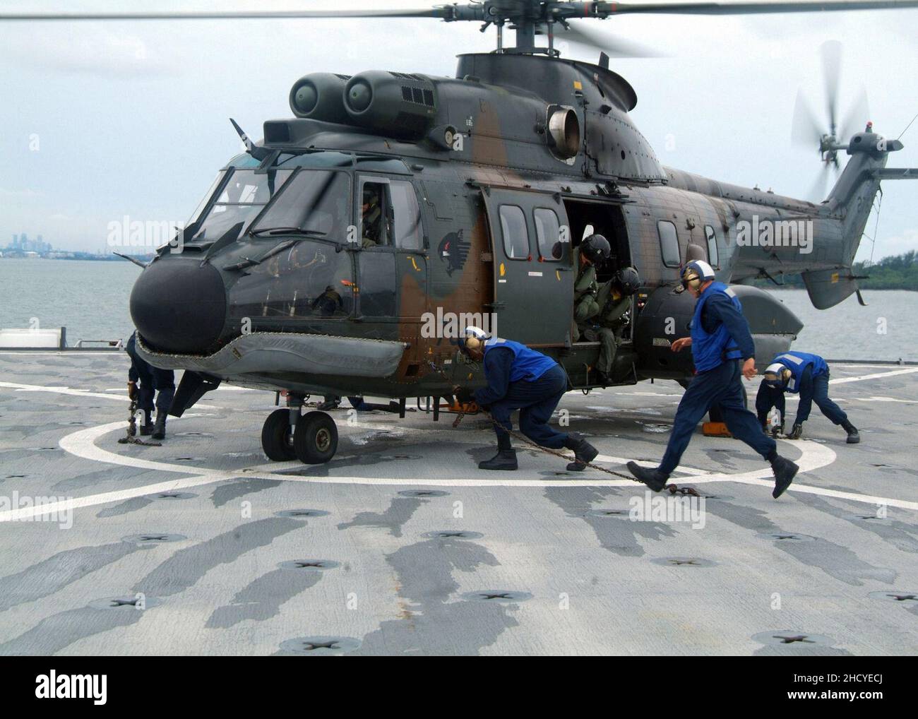 Republic of Singapore Air Force Eurocopter AS332 Super Puma on the USS Harpers Ferry during CARAT 2007 - 20070723. Stock Photo