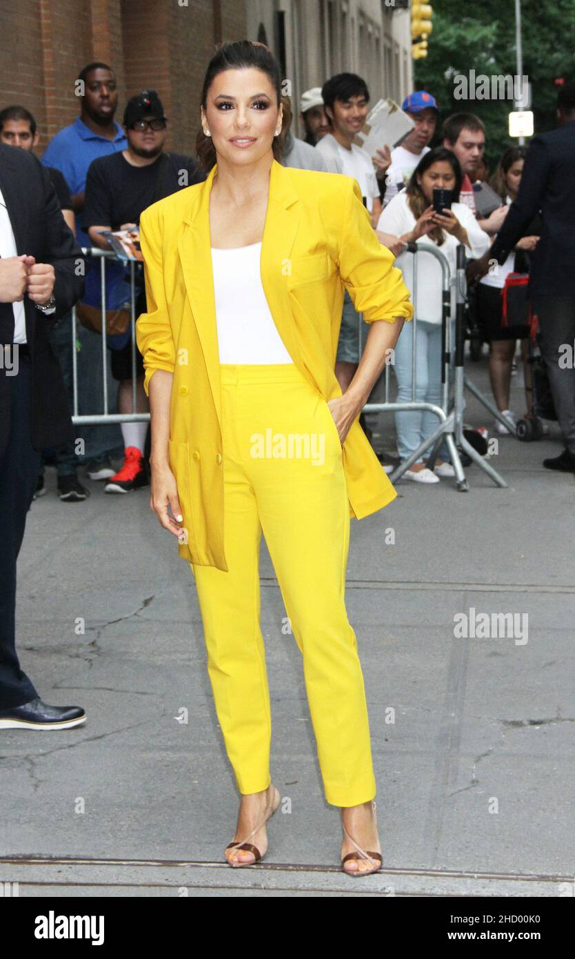 New York NY 20190617 Eva Longoria and Roselyn Sanchez visit The