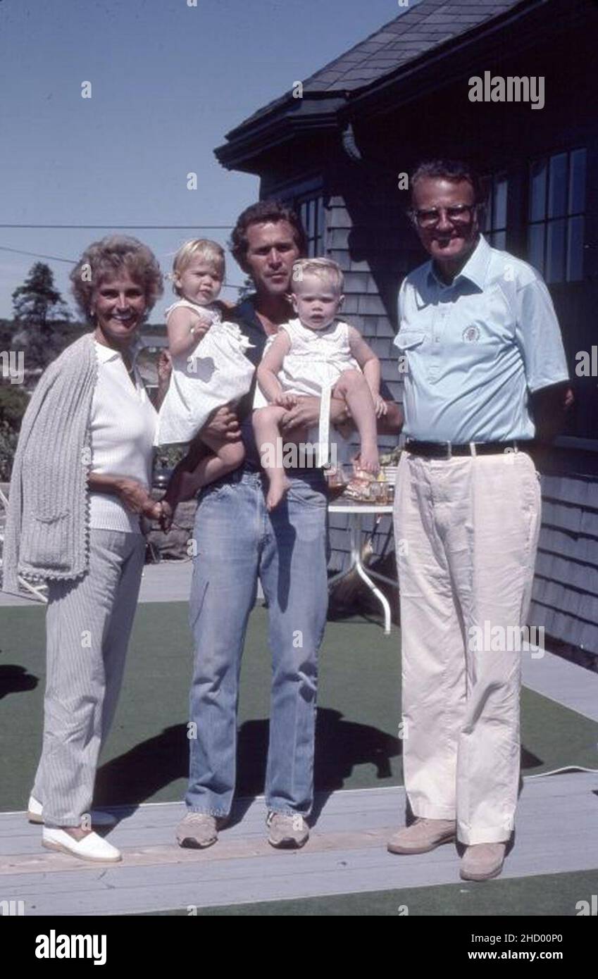 Reverend Billy Graham and Mrs. Ruth Graham with George W. Bush and his twin girls. Stock Photo