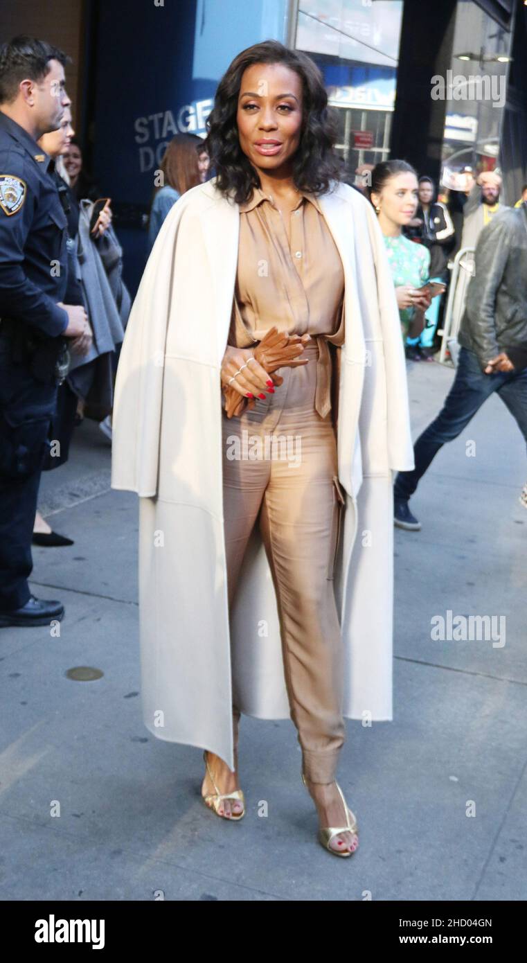 New York Ny Billy Crudup And Adina Porter Promote The Morning Show At Good Morning America Pictured Adina Porter Roger Wong Stock Photo Alamy