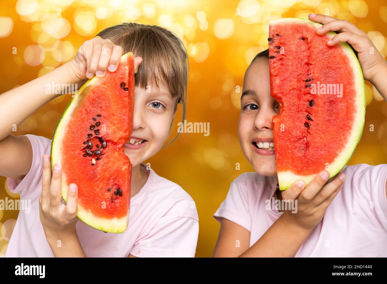 Children sharing snack healthy hires stock photography and images Alamy