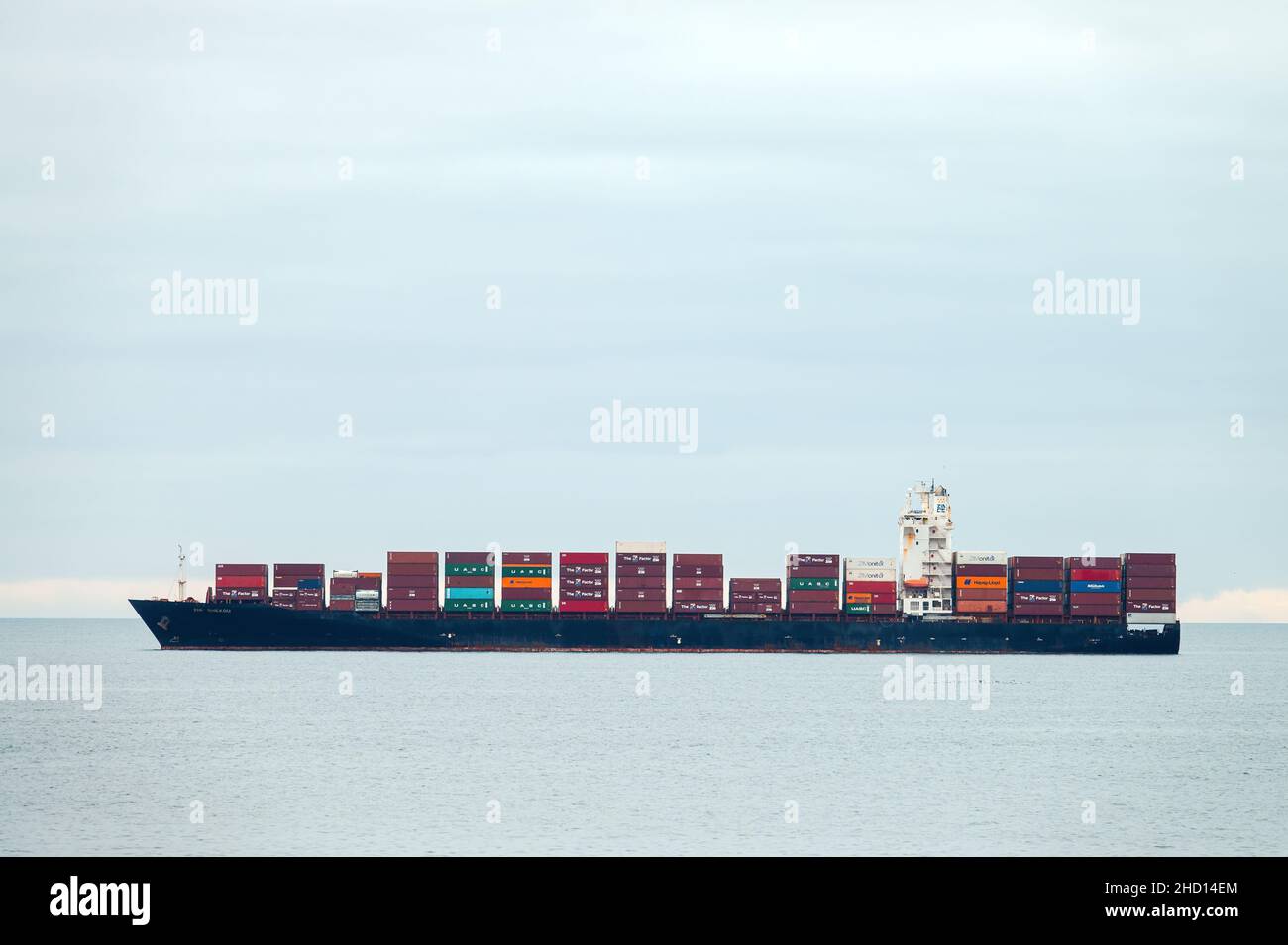 Ship profile hi-res stock photography and images - Alamy