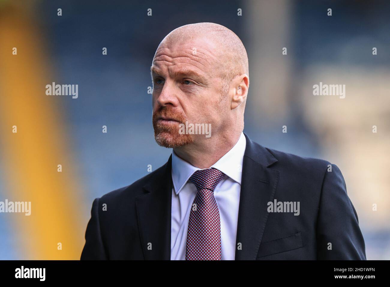burnley-manager-sean-dyche-arrives-hi-res-stock-photography-and-images