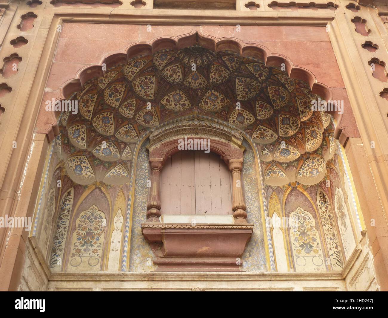Beautiful jharokha at Safdarjung's tomb in Delhi Stock Photo