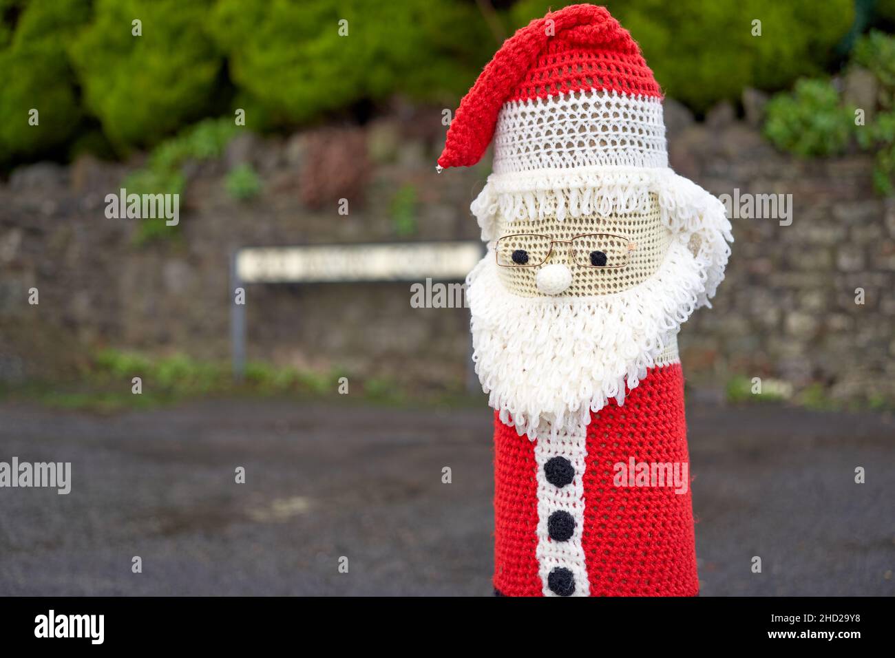 Knitted santa claus hires stock photography and images Alamy