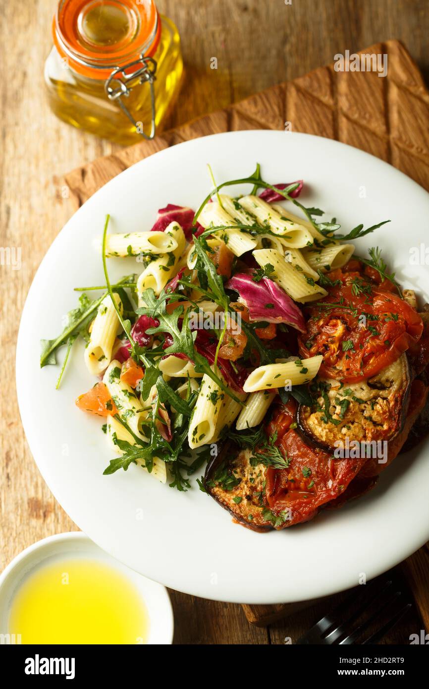 Pasta Salad With Roasted Vegetables Stock Photo Alamy pasta-salad-with-roasted-vegetables-stock-photo-alamy