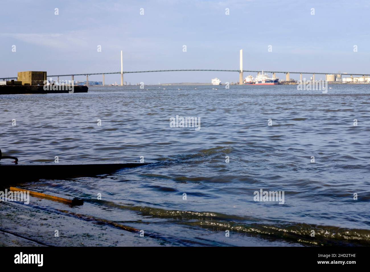 River Thames and Queen Elizabeth II Bridge at Dartford, Greenhithe ...