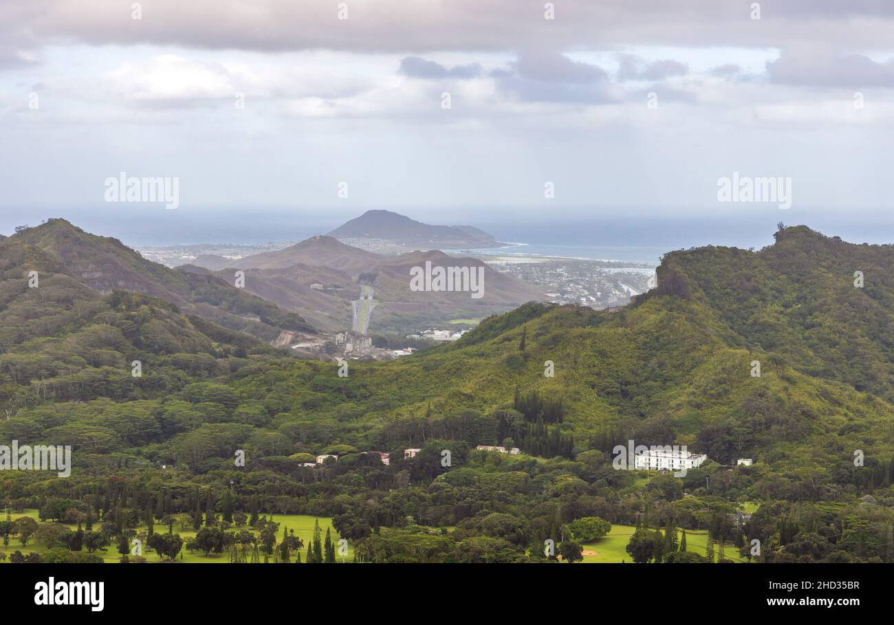 Hawaii oahu ocean cliff view hi-res stock photography and images - Alamy