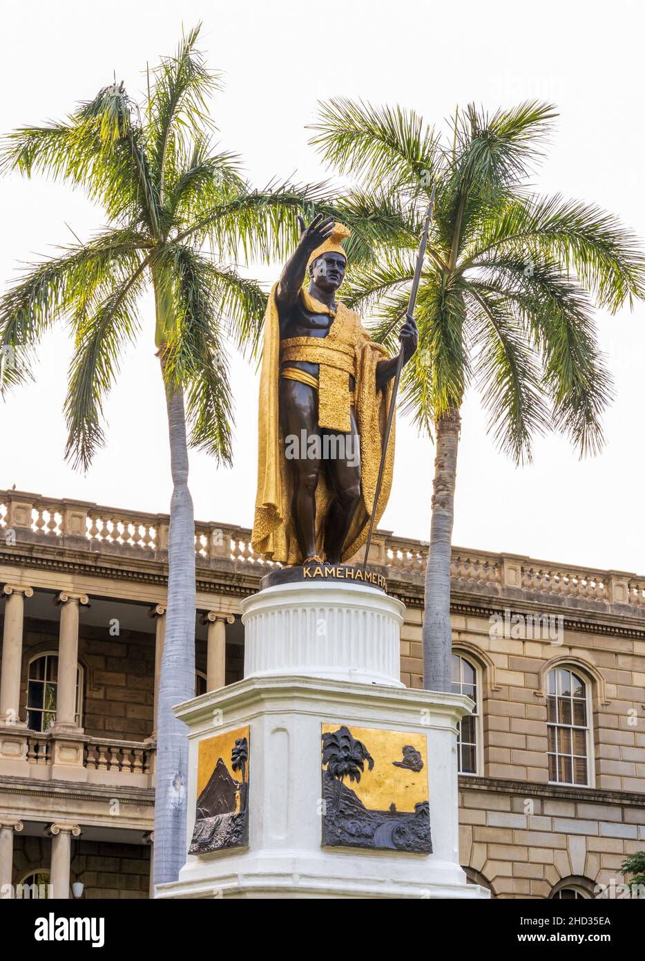 Statue of King Kamehameha in downtown Honolulu, Hawaii in front of King Kamehameha V Judiciary History Center. The statue had its origins in 1878 Stock Photo