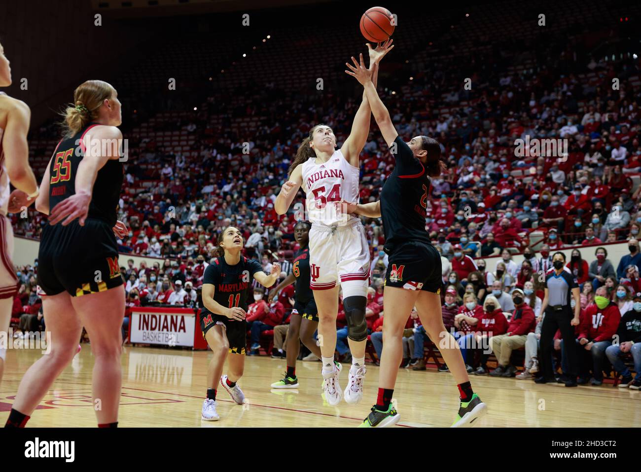 Bloomington, United States. 02nd Jan, 2022. Indiana Hoosiers forward Mackenzie Holmes (R2) shoots against Maryland Terrapins forward Mimi Collins (R) during the National Collegiate Athletic Association (NCAA) women's basketball game in Bloomington. Indiana University beat Maryland 70-63. Credit: SOPA Images Limited/Alamy Live News Stock Photo