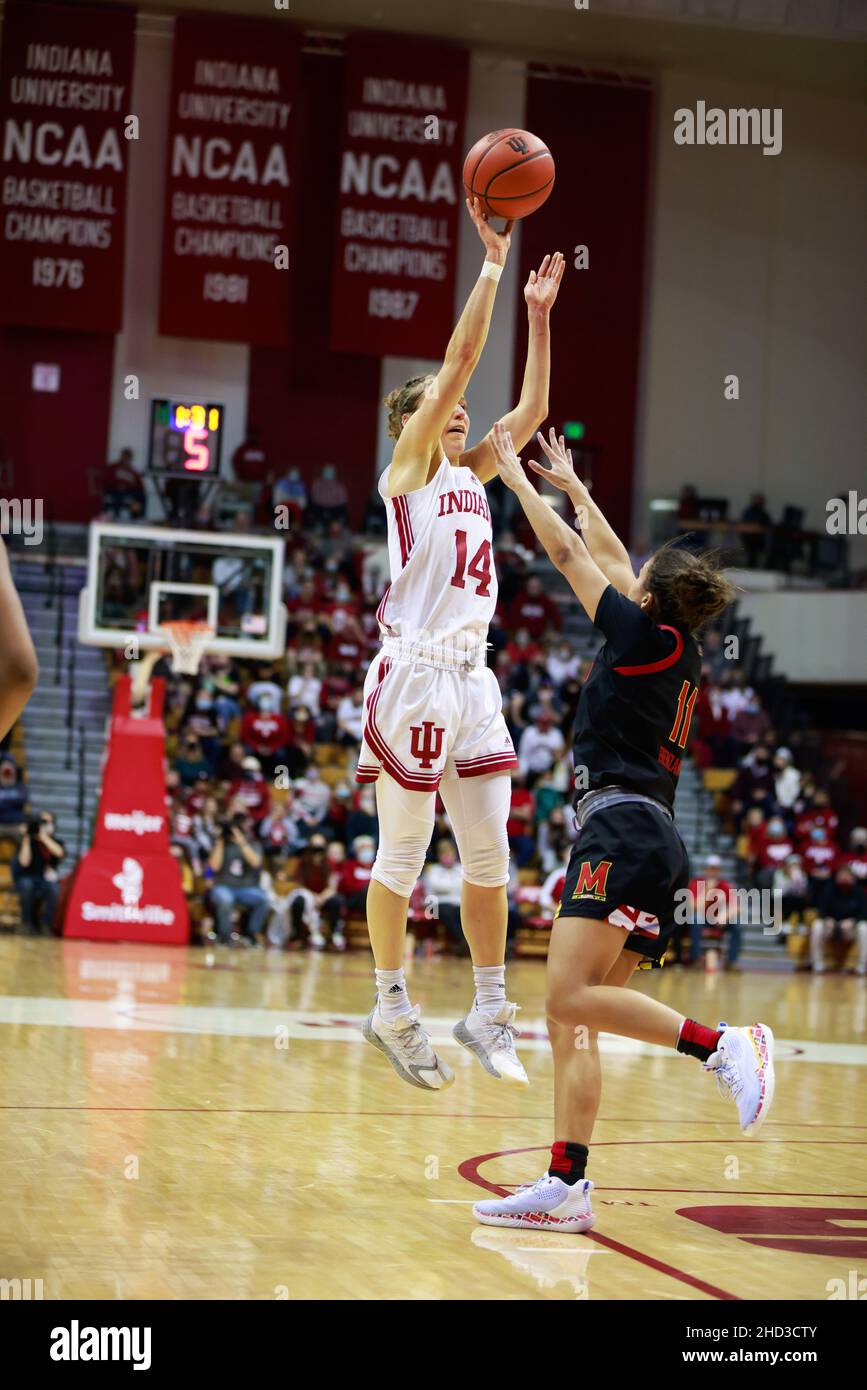 Bloomington, United States. 02nd Jan, 2022. Indiana Hoosiers guard Ali Patberg (L) shoots against Maryland Terrapins guard Katie Benzan (R) during the National Collegiate Athletic Association (NCAA) women's basketball game in Bloomington. Indiana University beat Maryland 70-63. Credit: SOPA Images Limited/Alamy Live News Stock Photo