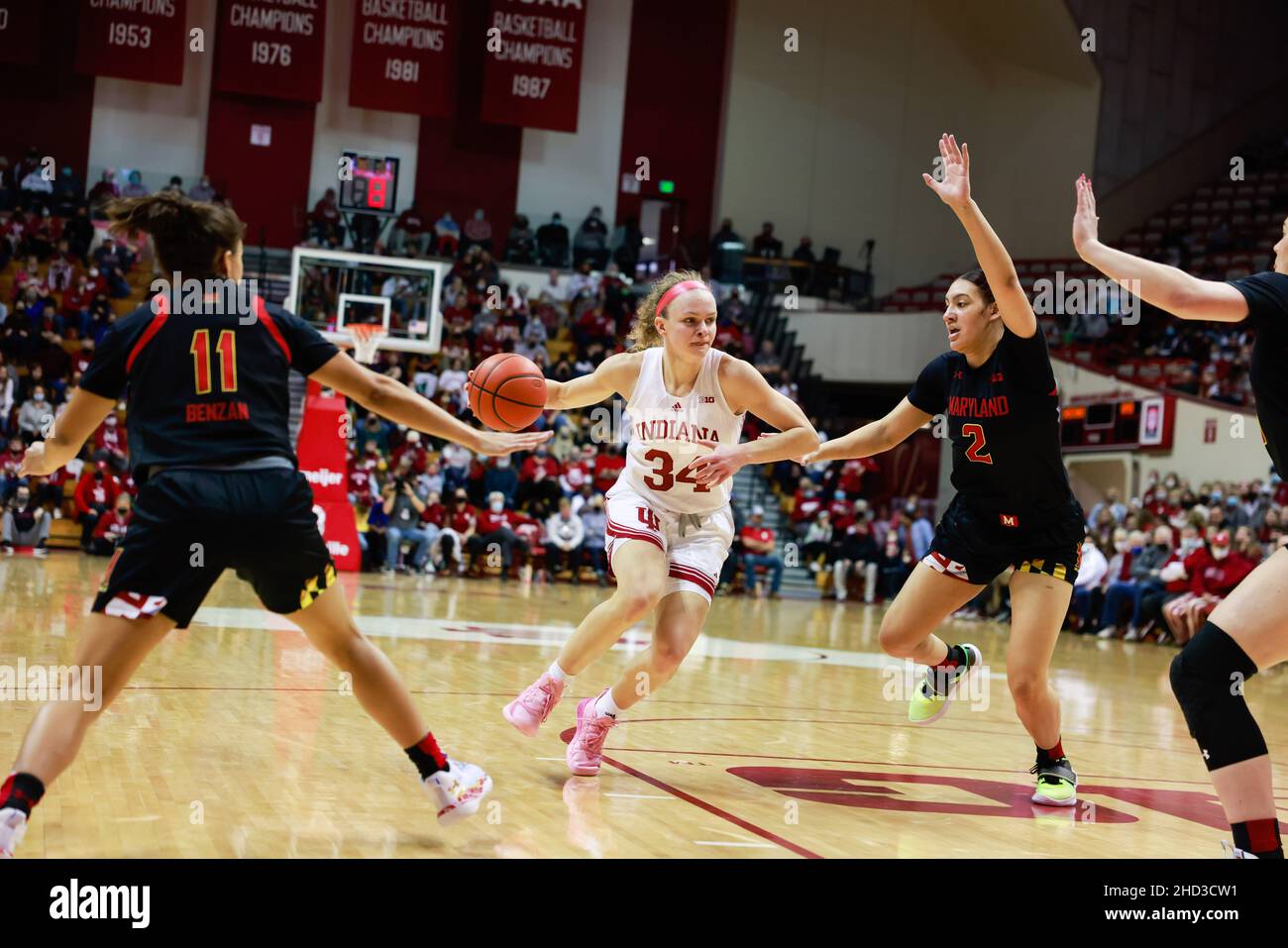 Bloomington, United States. 02nd Jan, 2022. Indiana Hoosiers guard Grace Berger (No.34) drives against Maryland Terrapins forward Mimi Collins (No.2) during the National Collegiate Athletic Association (NCAA) women's basketball game in Bloomington. Indiana University beat Maryland 70-63. Credit: SOPA Images Limited/Alamy Live News Stock Photo