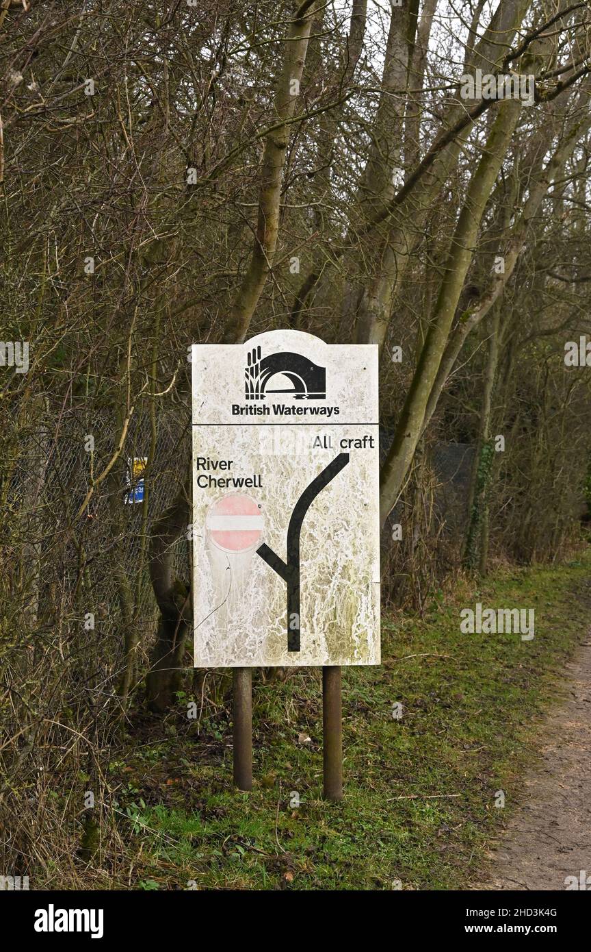 A canalside sign advising No Entry to where the River Cherwell meets the Oxford Canal near Enslow, Oxfordshire Stock Photo