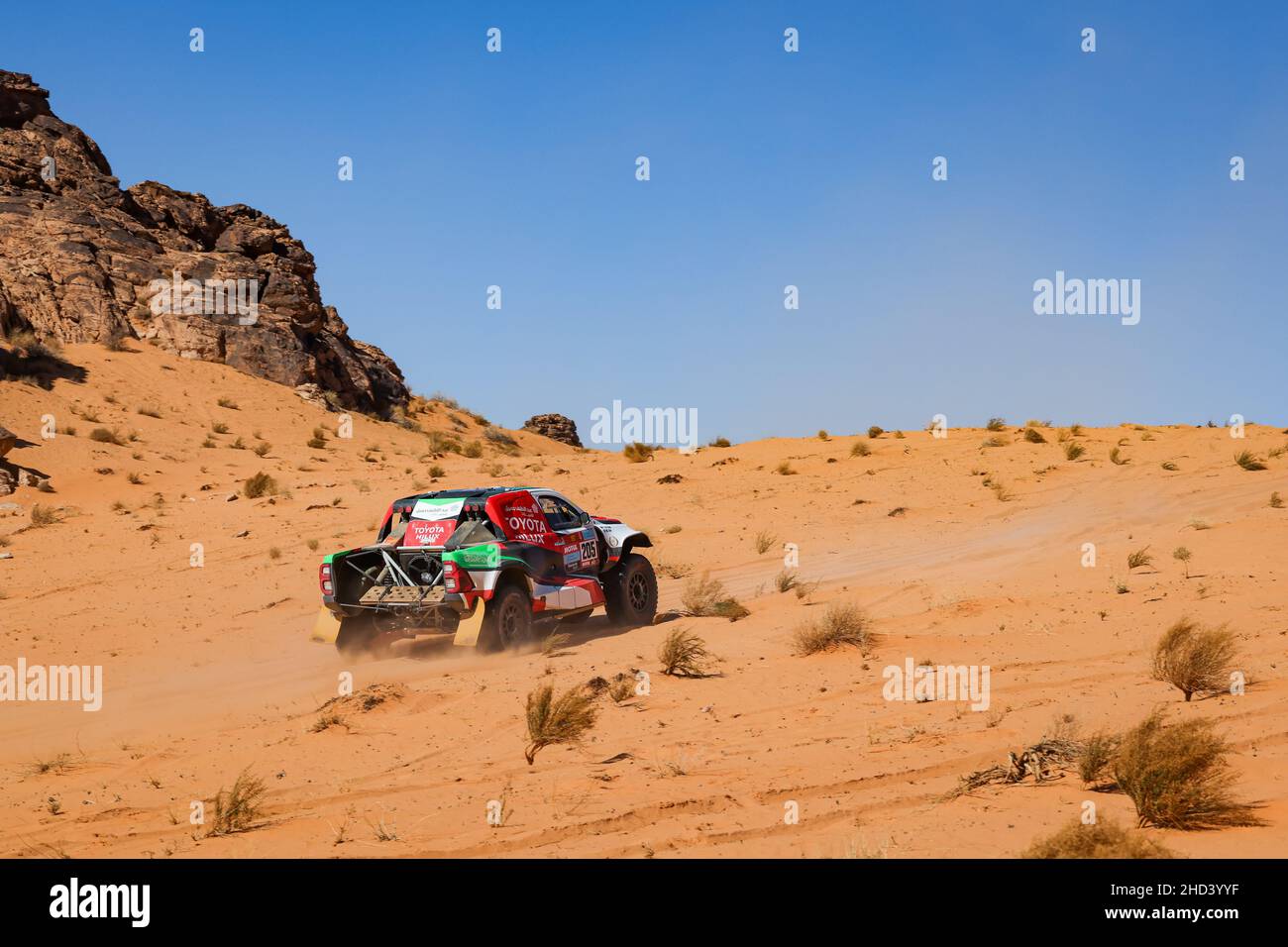 205 Al Rajhi Yazeed (sau), Orr Michael (gbr), Overdrive Toyota, Toyota Hilux Overdrive, Auto FIA T1/T2, W2RC, action during the Stage 1B of the Dakar Rally 2022 around Hail, on January 2nd, 2022 in Hail, Saudi Arabia - Photo: Florent Gooden/DPPI/LiveMedia Stock Photo