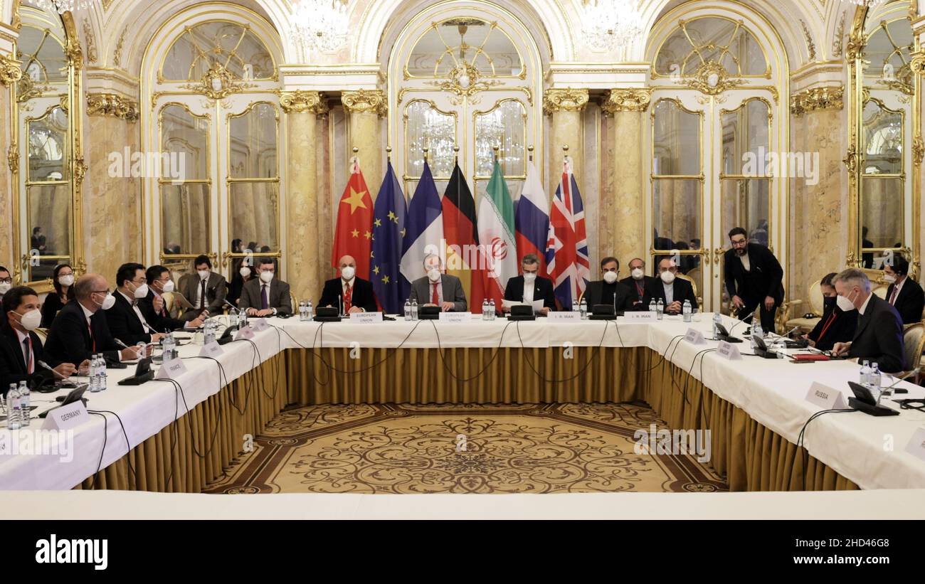 (220103) -- BEIJING, Jan. 3, 2022 (Xinhua) -- Photo taken on Dec. 17, 2021 shows a meeting of the Joint Comprehensive Plan of Action (JCPOA) Joint Commission in Vienna, Austria. (EU Delegation in Vienna/Handout via Xinhua) Stock Photo