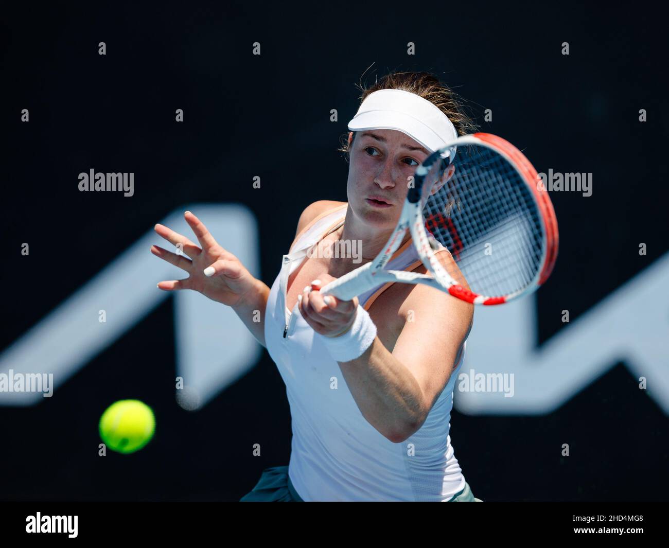 ALEXANDRA OSBORNE (AUS) in action at the 2022 Melbourne Summer Set Qualifying on Monday January 2022,  Melbourne Park Stock Photo