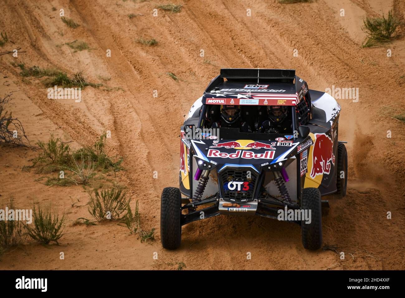 303 Quintero Seth (usa), Zenz Dennis (ger), Red Bull Junior Team, OT3 - 02, T3 FIA, W2RC, action during the Stage 2 of the Dakar Rally 2022 between Hail and Al