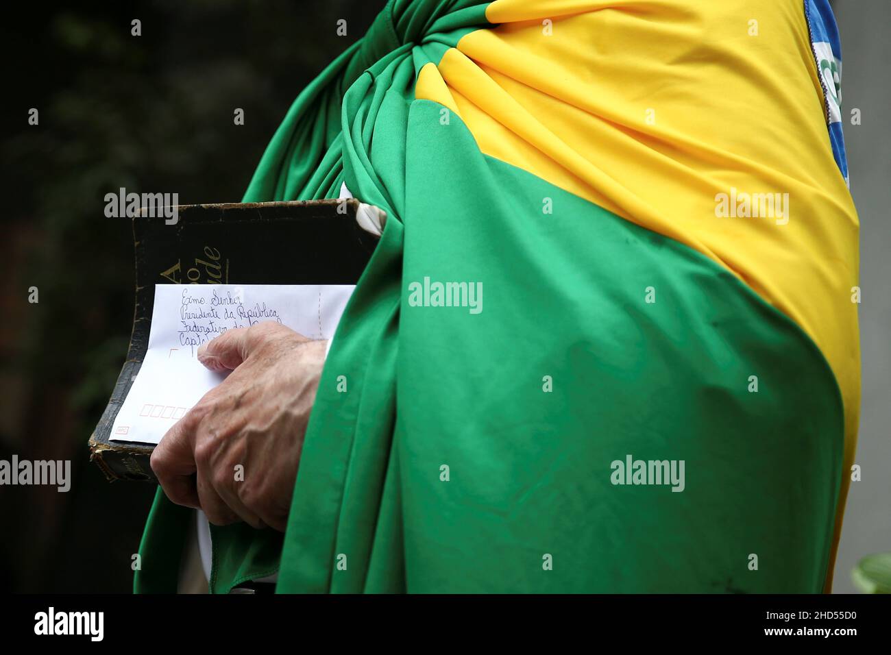 Retired Teacher Antonio Da Silva Ortega Comes To Vila Nova Star Hospital To Deliver A Support Letter To Brazil S President Jair Bolsonaro Who Was Hospitalised Due To A Bowel Obstruction In Sao Retired Teacher Antonio Da Silva Ortega Comes To Vila Nova Star Hospital To Deliver A Support Letter To Brazil S President Jair Bolsonaro Who Was Hospitalised Due To A Bowel Obstruction In Sao