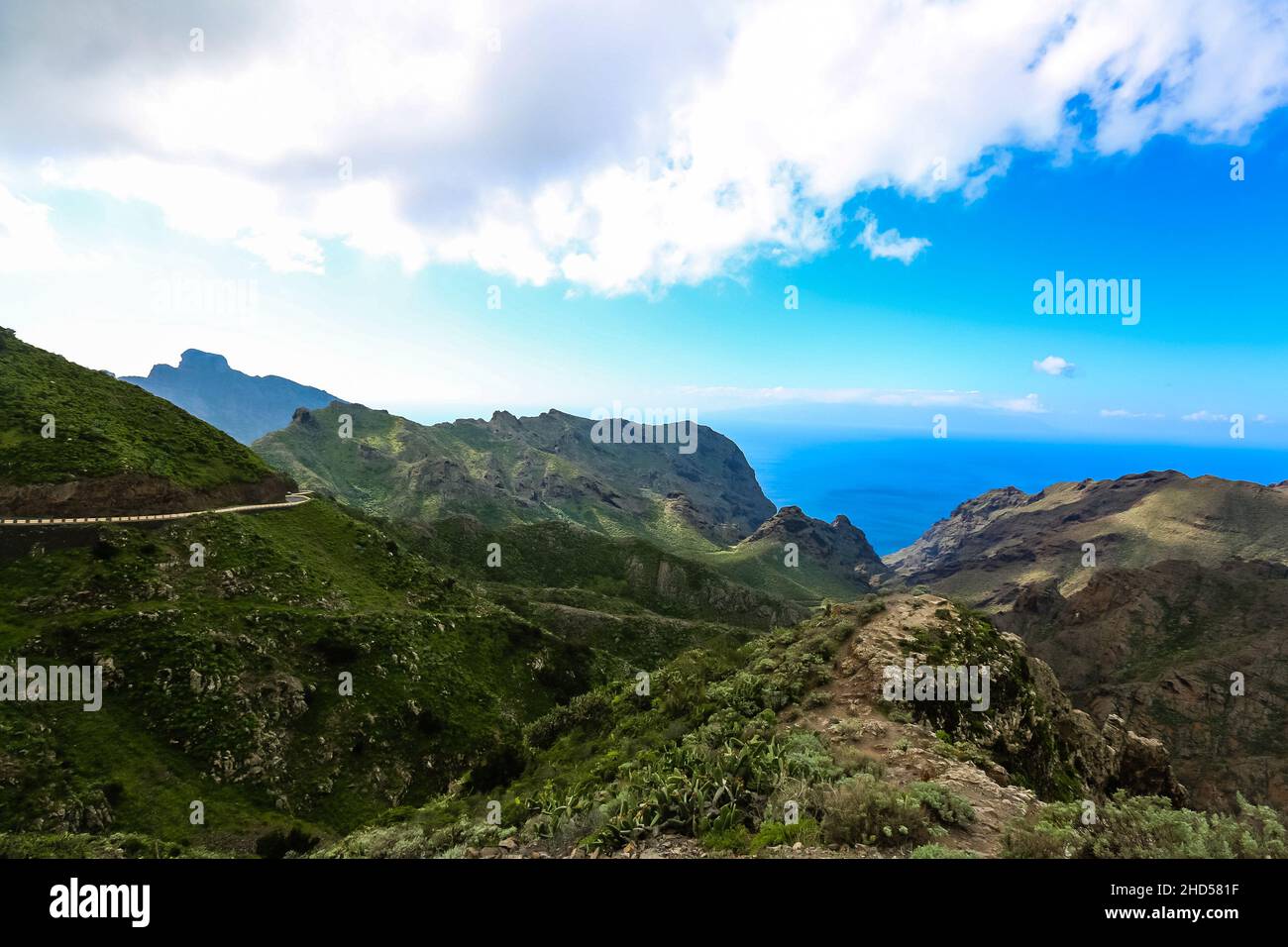 Maska hi-res stock photography and images - Page 3 - Alamy