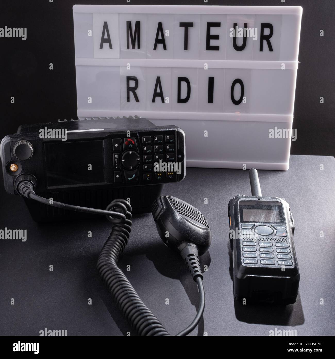 talkie-walkie, police, manuel de l'émetteur radio, noir, nouveau, portable,  professionnel adulte Photo Stock - Alamy