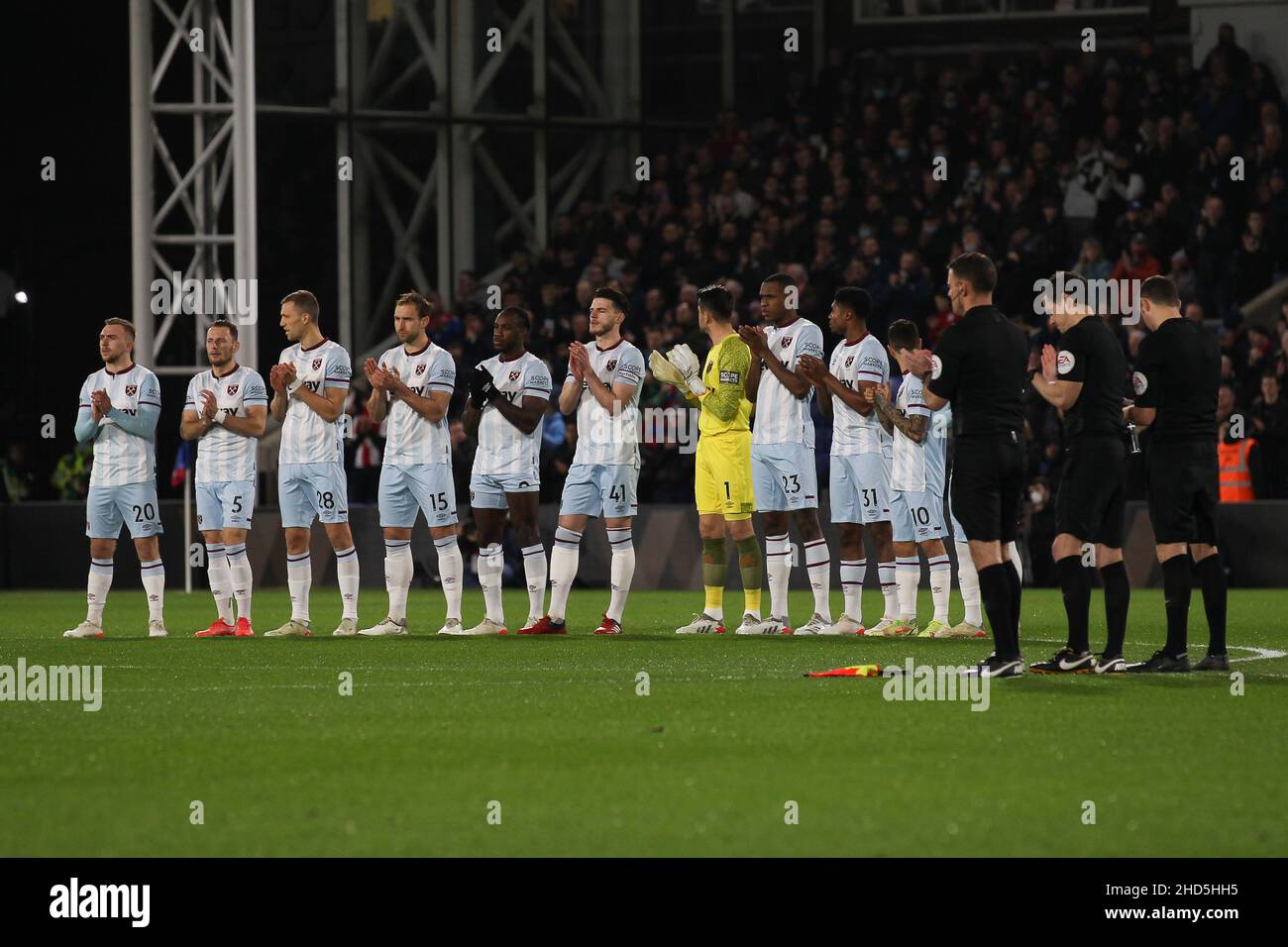 London, UK. 03rd Jan, 2022. West Ham Utd players applaud those who have lost their lives in 2021 during the Premier League match between Crystal Palace and West Ham United at Selhurst Park, London, England on 1 January 2022. Photo by Ken Sparks. Editorial use only, license required for commercial use. No use in betting, games or a single club/league/player publications. Credit: UK Sports Pics Ltd/Alamy Live News Stock Photo