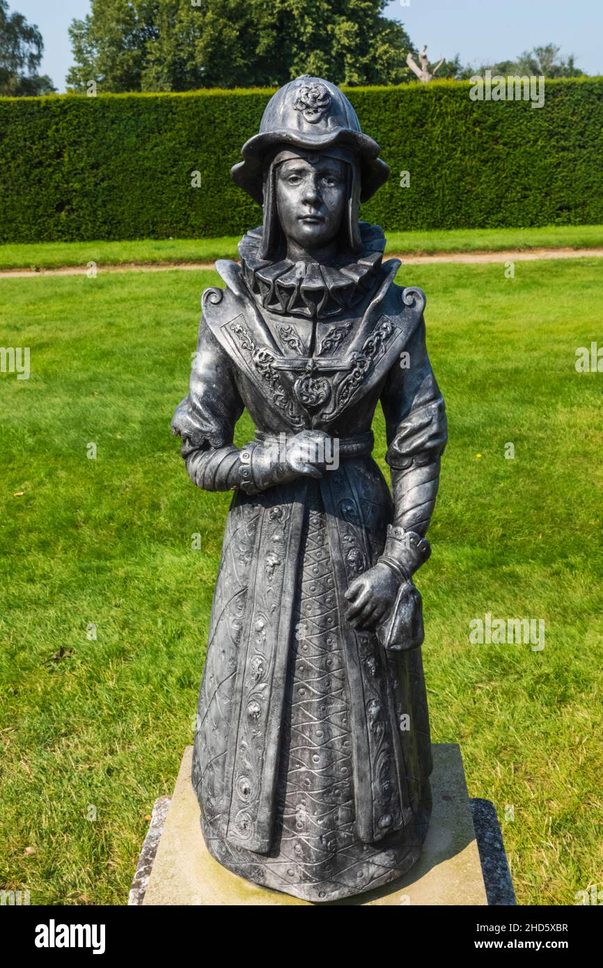 England, East Sussex, Burwash, Bateman's The 17th-century House and Once the Home of the Famous English Writer Rudyard Kipling, The Garden, Lead Statu Stock Photo