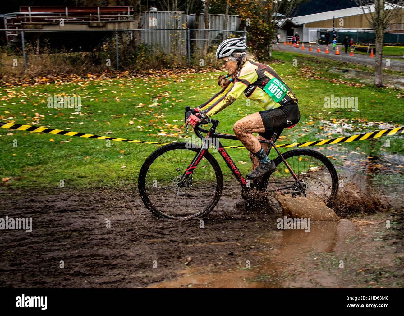 WA20602-00....WASHINGTON - Vicky Spring a 68 year old woman cyclocross racer.  MR# S1 Stock Photo