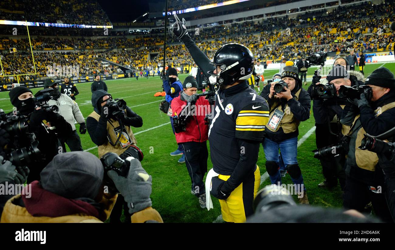 Pittsburgh, PA, USA. 3rd Jan, 2021. Ben Roethlisberger #7 during the Pittsburgh Steelers vs Cleveland Browns game at Heinz Field in Pittsburgh, PA. Jason Pohuski/CSM/Alamy Live News Stock Photo