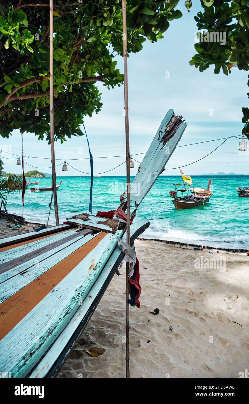 Koh Lipe, Thailand 12.10.2021 Thai traditional Long tail boats resting on the shores of the magical island Koh Lipe Stock Photo