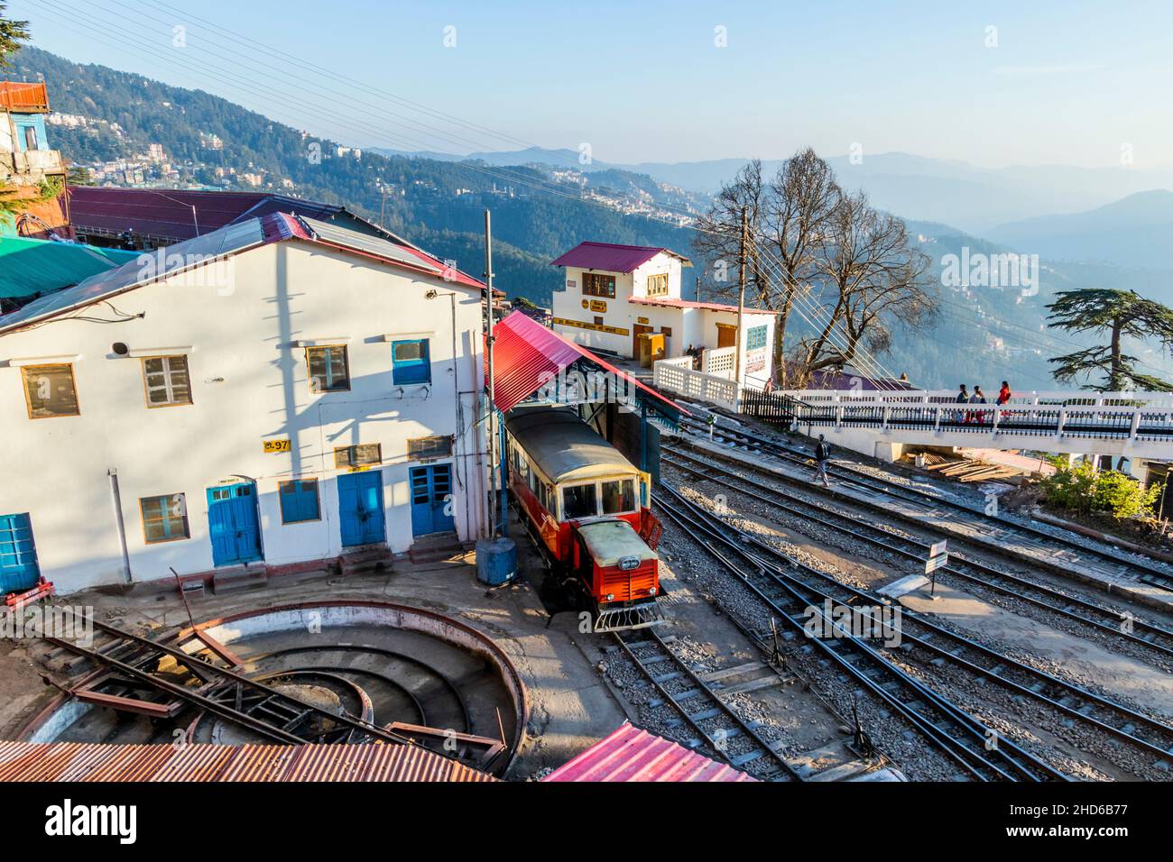 Kalka shimla toy train rail hires stock photography and images Alamy
