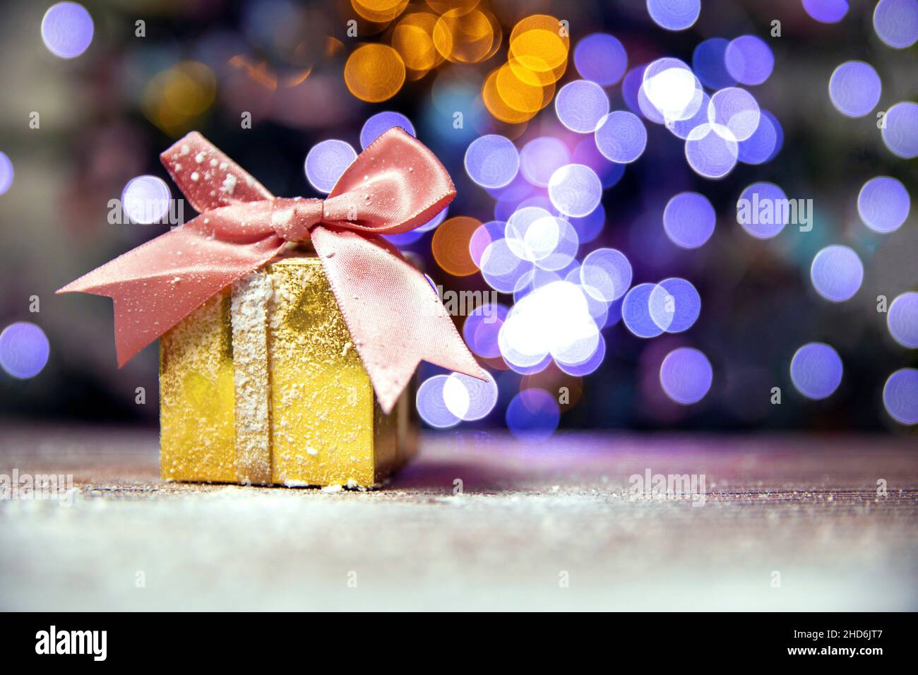 Shiny christmas tree gift boxes hi-res stock photography and images - Alamy