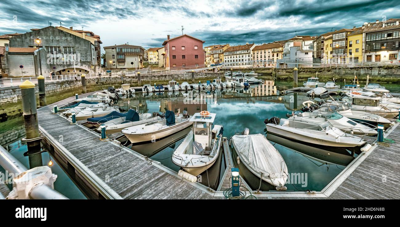 Llanes Harbour, City View, Street Scene, Asturias Green Coast, Llanes, Asturias, Spain, Europe