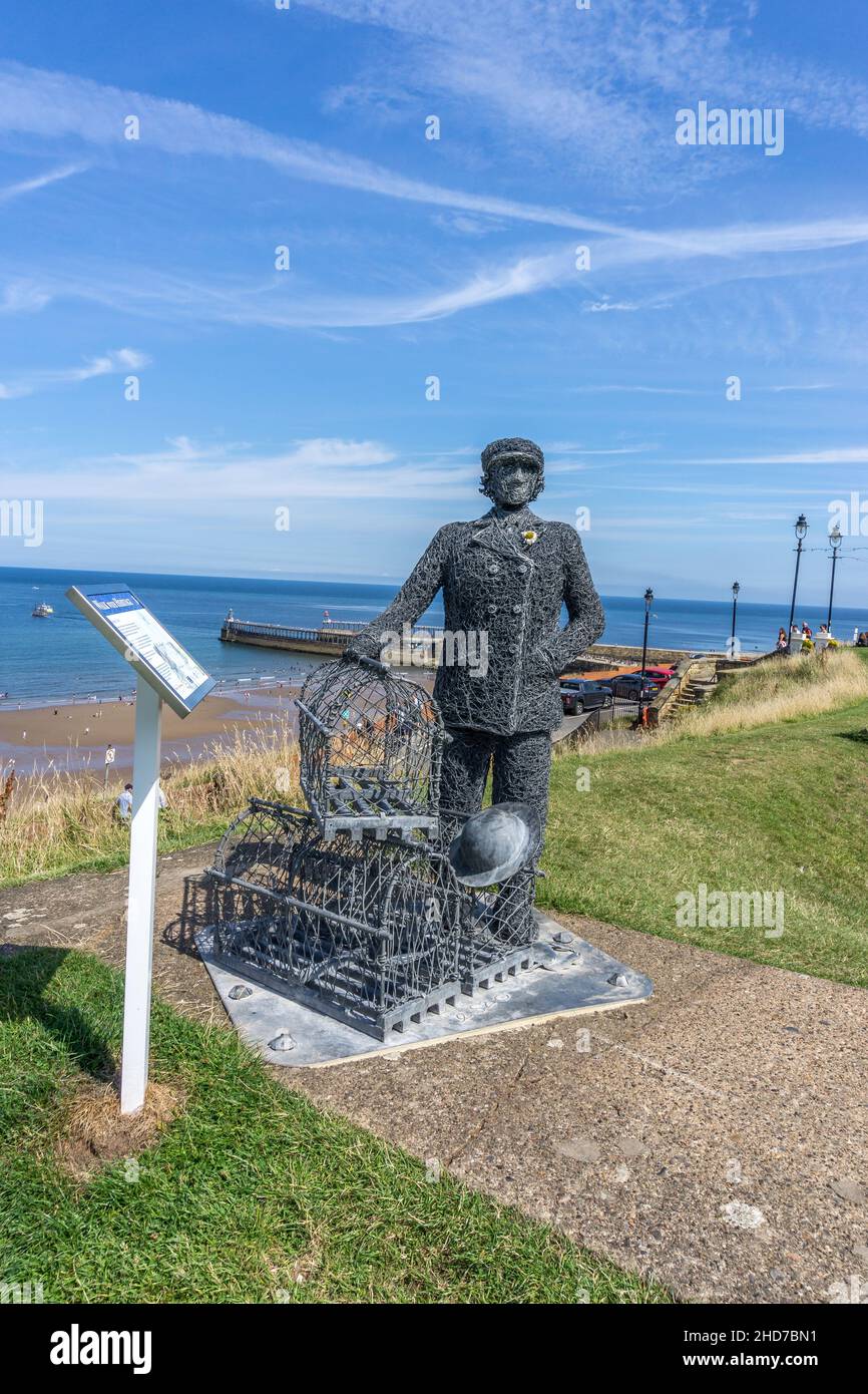 Dora Walker Statue, Whitby's first female skipper, Whitby, North Yorkshire, England, UK Stock Photo
