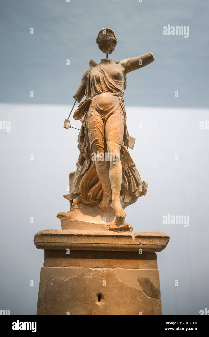 Nike of Paeonios. Archaeological Museum of Olympia. Olympia Archaeological  Park, Olympia, Greece Stock Photo - Alamy