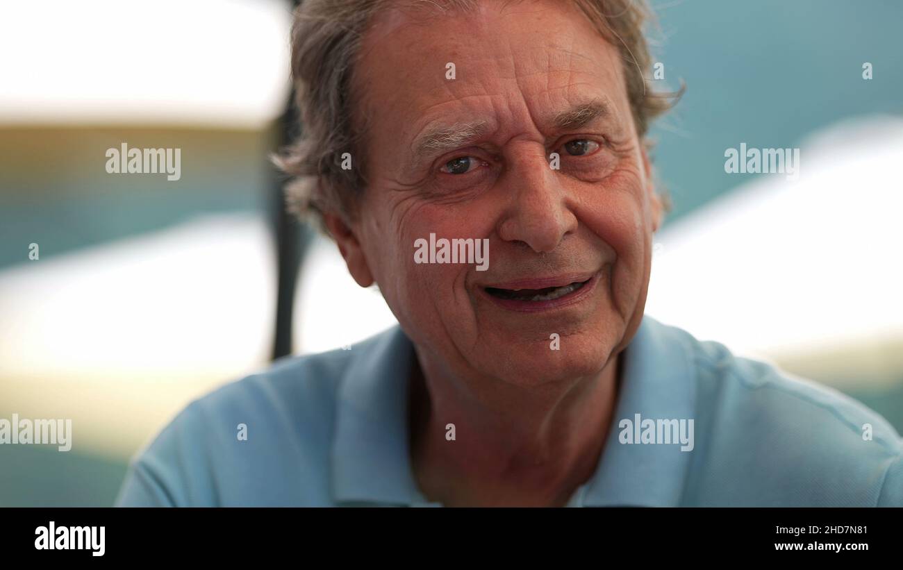 Candid older man portrait face hi-res stock photography and images - Alamy