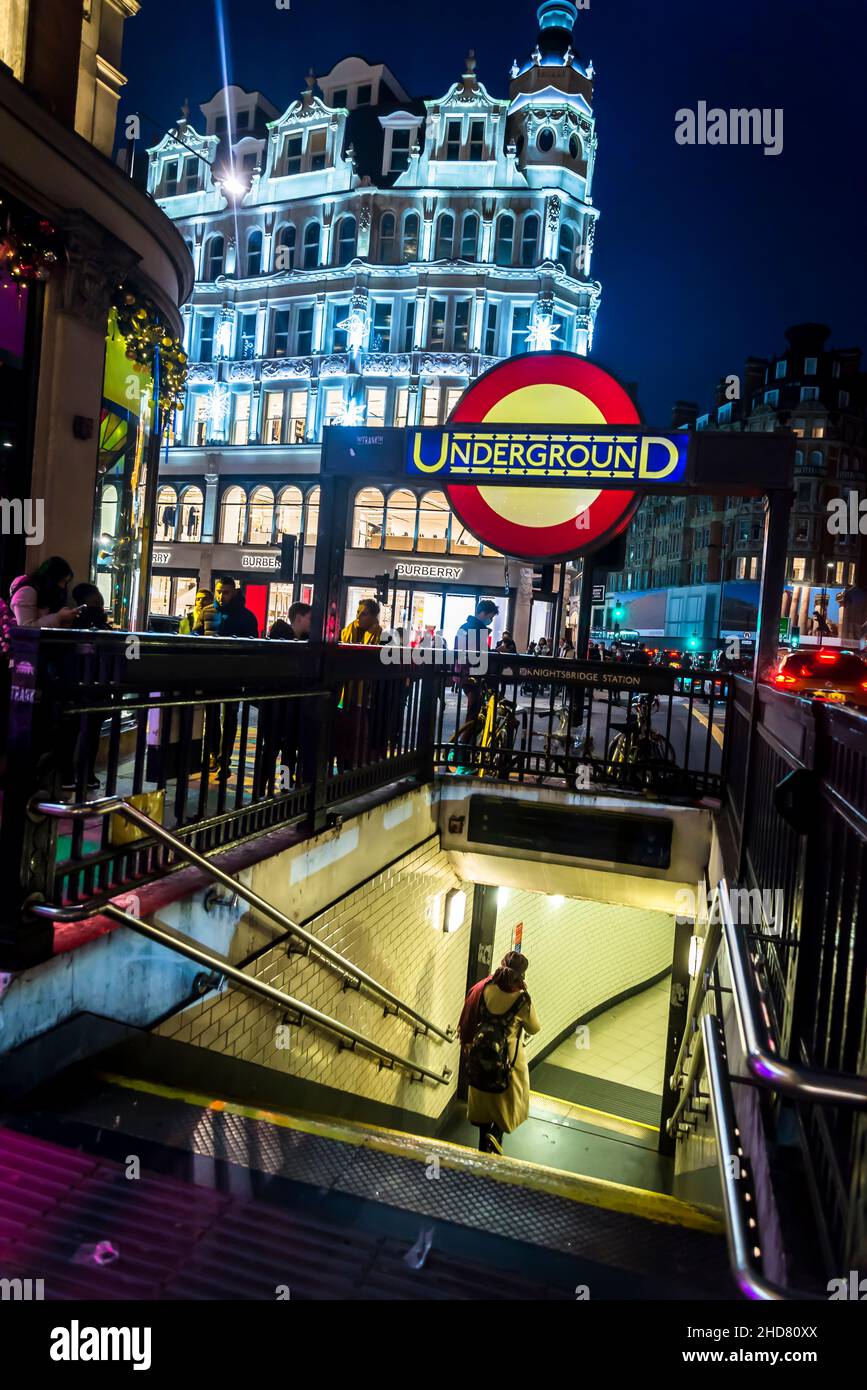 Knightsbridge Underground Station, Knightsbridge, London, England, UK