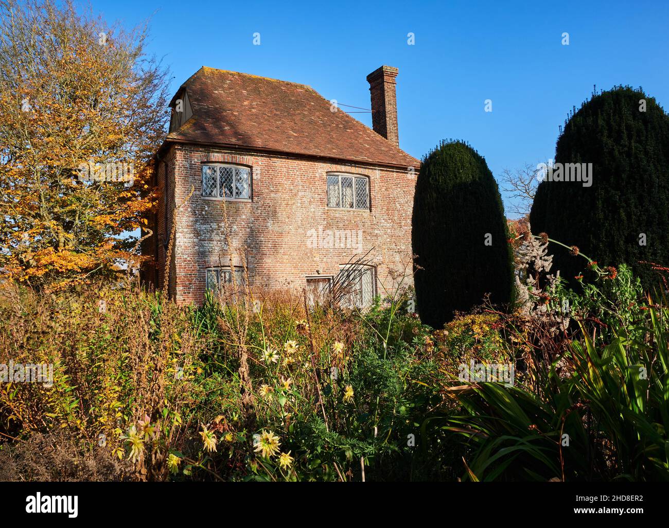 South Cottage garden created by Vita Sackville West and Harold Nicholson at Sissinghurst in Kent UK Stock Photo