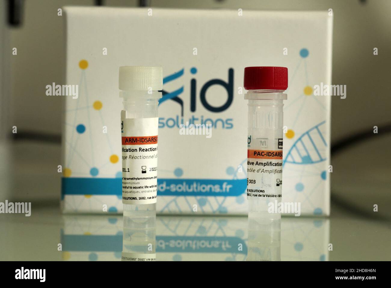 The Grabell-based company ID-Solutions (Hérault) has just developed a new screening kit: a solution that allows you to tell whether a PCR test is positive, and if so, whether the Omicron variant is involved. All laboratories will be able to obtain it from this Monday, December 27, 2021. In Hérault, the Montpellier University Hospital and the Inovie group (which notably owns the Labosud laboratories) have already requested it. Grabels, France, on January 04, 2022. Photo by Patrick Aventurier/ABACAPRESS.COM Stock Photo