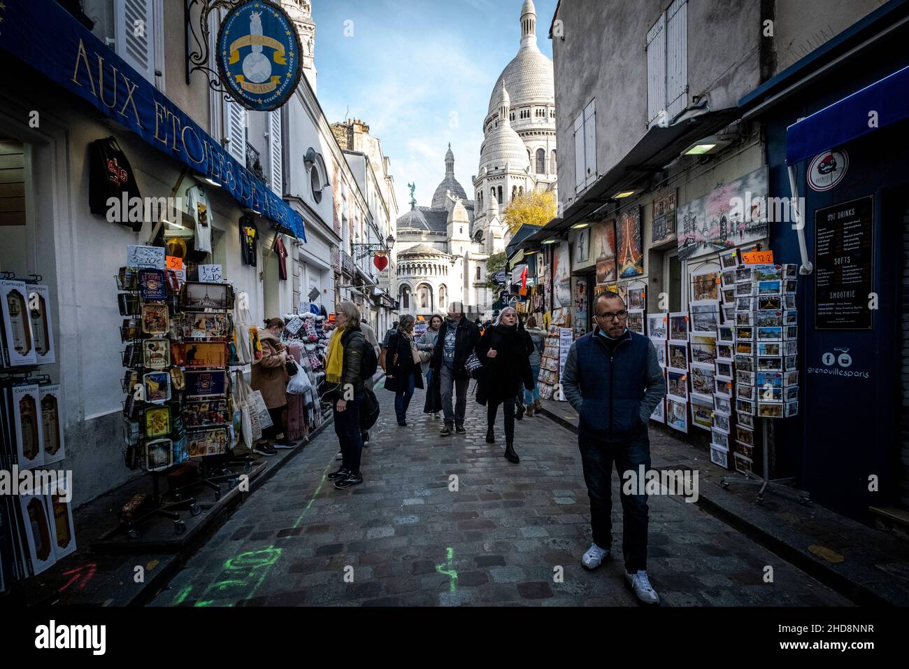 SacreCoeur, quarter Montmartre in Paris, France Stock Photo Alamy