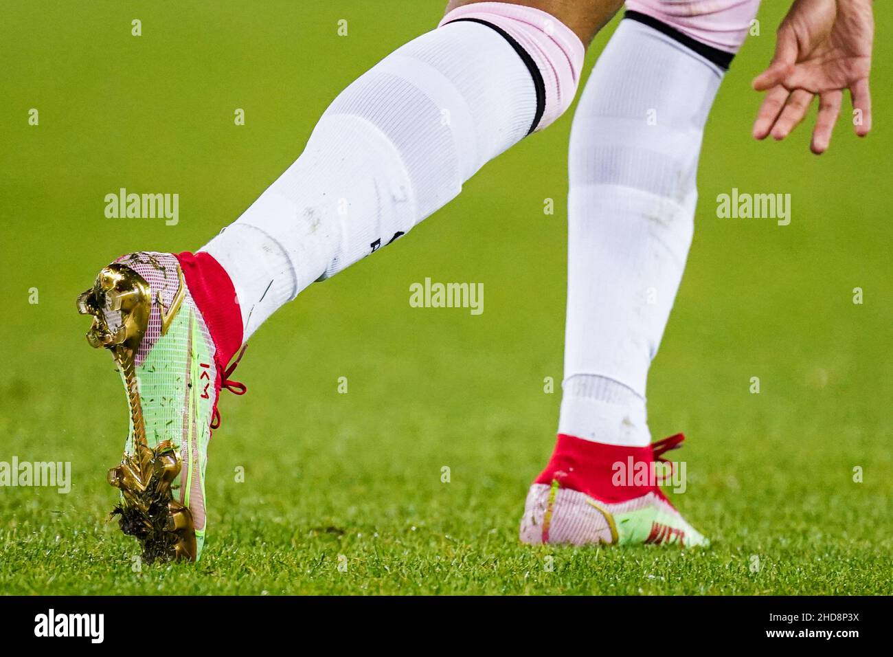 Nike the golden hi-res stock photography and images - Alamy