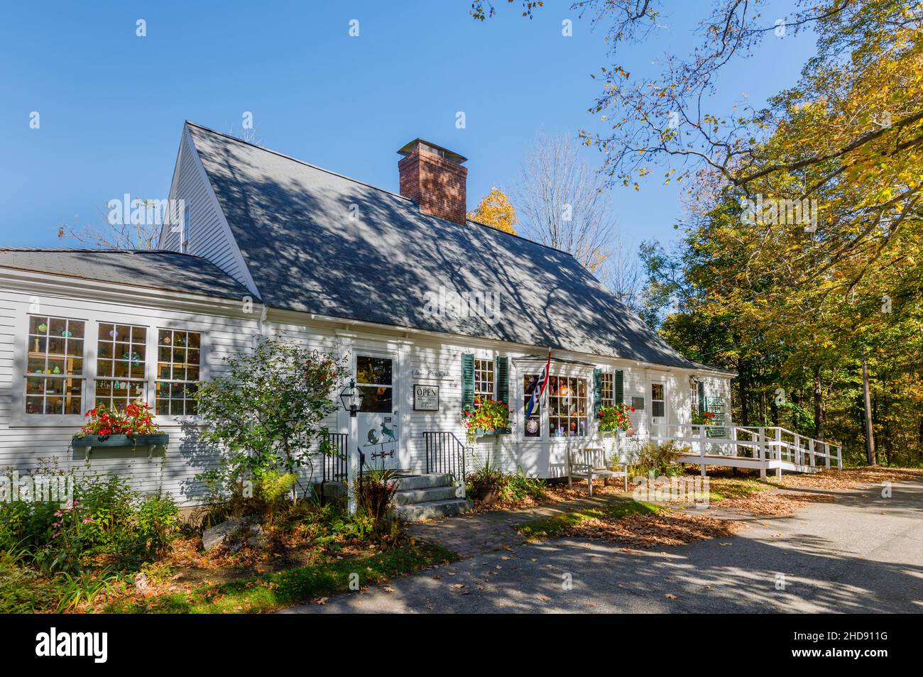 Sandwich Home Industries, birthplace of the League of New Hampshire