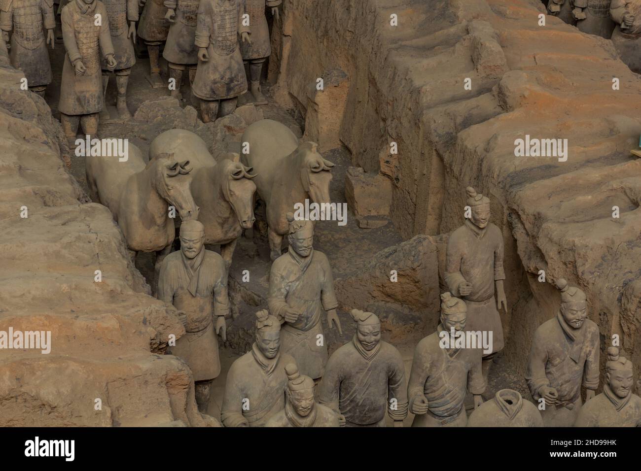 Soldiers with horses in the Pit 1 of the Army of Terracotta Warriors near Xi'an, Shaanxi province, China Stock Photo