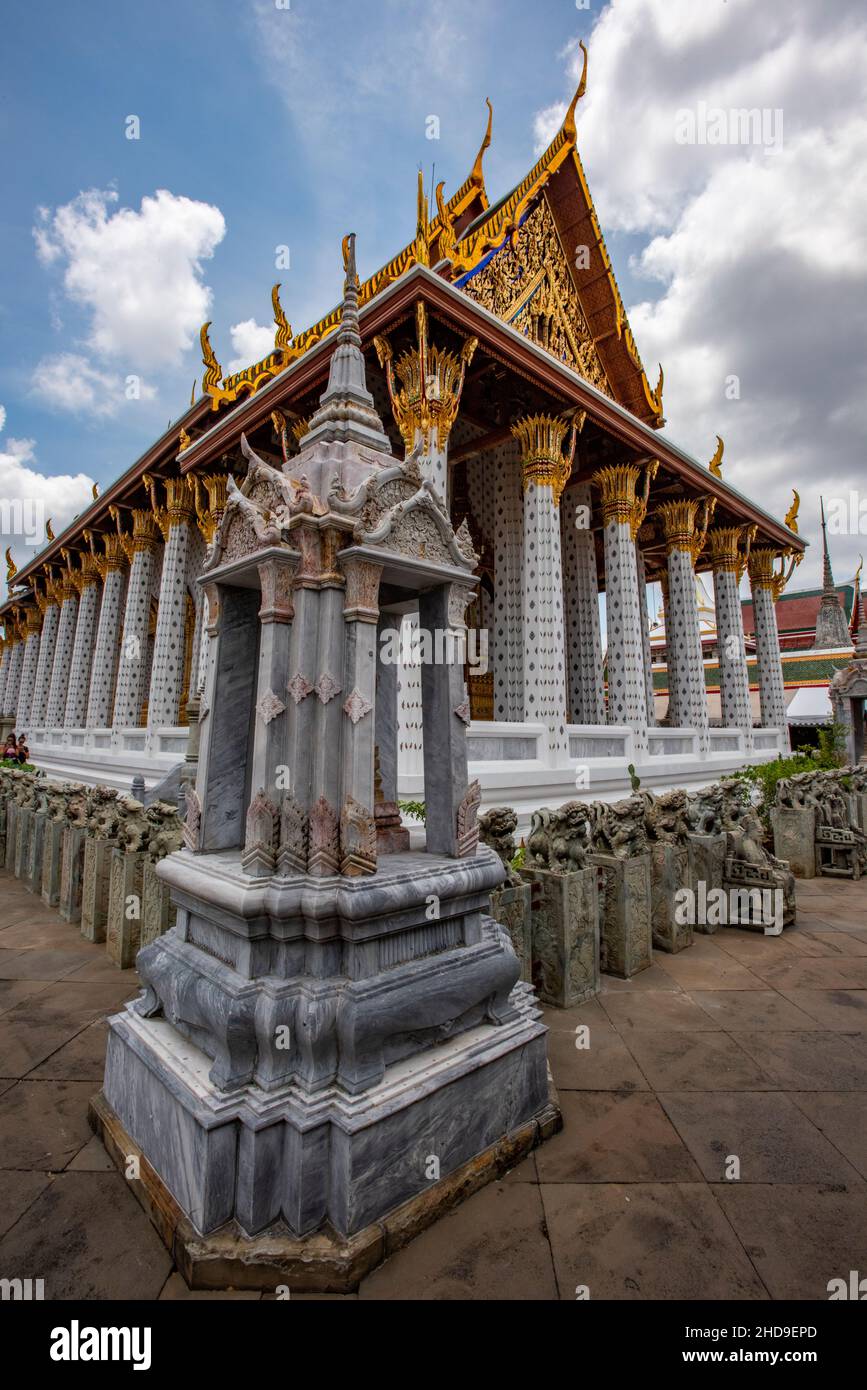 buddhist temple in bangkok thailand, large temple for followers of the buddhist faith in the centre of bangkok in thailand asia. Stock Photo