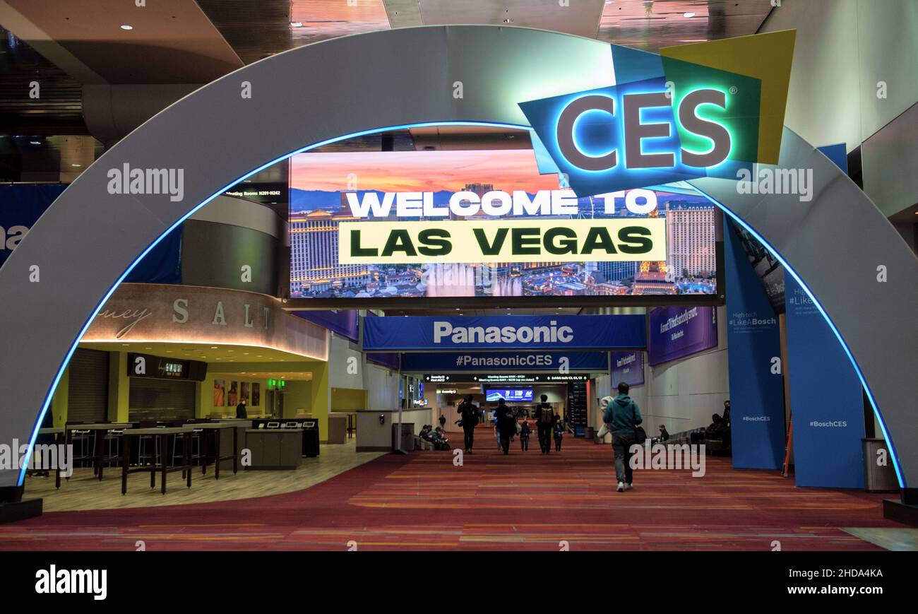 Las Vegas, USA. 04th Jan, 2022. The CES tech show logo hangs over the  entrance at the Las Vegas Convention Center. Credit: Andrej  Sokolow/dpa/Alamy Live News Stock Photo - Alamy
