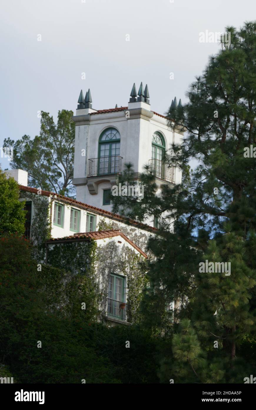 Los Angeles, California, USA 31st December 2021 A general view of atmosphere of Castillo del Lago, former home of Gangster Bugsy Siegel and Singer Madonna at 6342 Mullholland Highway on December 31, 2021 in Los Angeles, California, USA. Photo by Barry King/Alamy Stock Photo Stock Photo