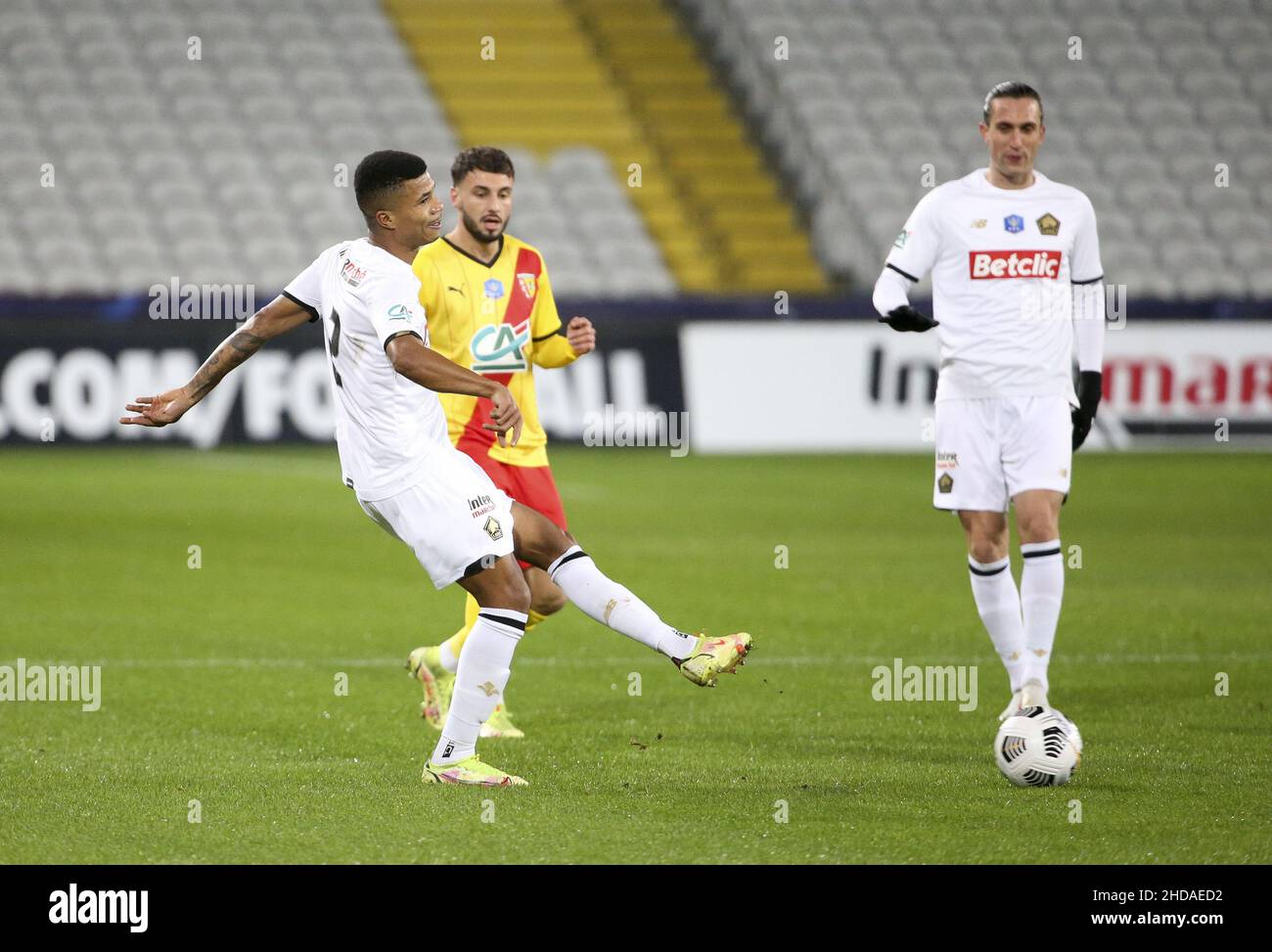 Reinildo Mandava of Lille during the French Cup, round of 32, football match between RC Lens (RCL) and Lille OSC (LOSC) on January 4, 2022 at Stade Bollaert-Delelis in Lens, France - Photo: Jean Catuffe/DPPI/LiveMedia Stock Photo